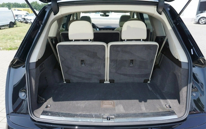 Audi Q7 cena 214900 przebieg: 83433, rok produkcji 2019 z Pruszków małe 781